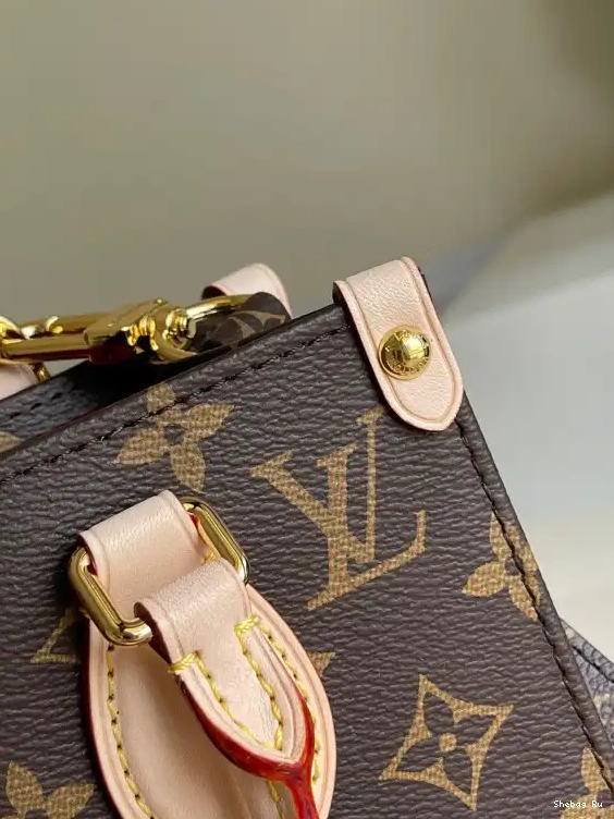 PLAT LOUIS PETIT SAC VUITTON 0613
